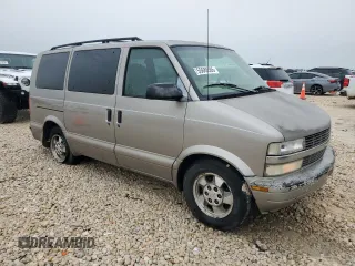 2003 Chevrolet Astro z VIN 1GNEL19X33B102489, wystawiony jako Copart lot #55686585 z przebiegiem 200 050 mil mil oraz Szkody całkowita. Historia ofert i sprzedaży dostępna na DreamBid. Obrazek 4.