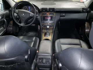 2007 Mercedes-Benz C 230 Sport with VIN WDBRF52H27F932115, listed as a Copart auction lot 62959505 with 154,449 mi miles and Clean title. Bid and sale history available at DreamBid. Image 8.