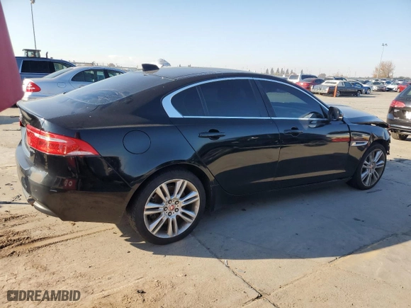 2019 Jaguar XE 25t with VIN SAJAR4FX4KCP52793, listed as a Copart auction lot 83096384 with 71,944 mi miles and Clean Title. Bid and sale history available at carsss.com. Image 3.