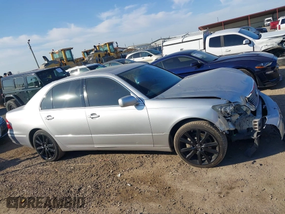 2005 Lexus LS 430 z VIN JTHBN36F850176453, wystawiony jako IAAI lot #41680395 z przebiegiem 136 288 mil mil oraz . Historia ofert i sprzedaży dostępna na DreamBid. Obrazek 13.