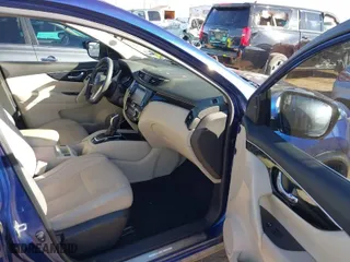 2017 Nissan Rogue Sport S with VIN JN1BJ1CP3HW004298, listed as a IAAI auction lot 41327345 with 71,275 mi miles. Bid and sale history available at carsss.com. Image 5.