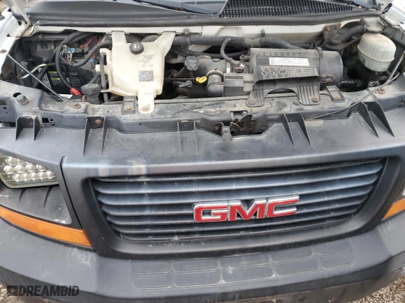 2008 GMC Savana Cargo Van with VIN 1GTGG25C081183754, listed as a Copart auction lot 85221394 with 157,977 mi miles and Salvage Title. Bid and sale history available at carsss.com. Image 12.