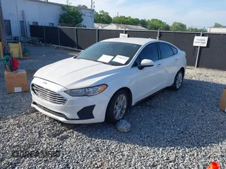 2019 Ford Fusion SE with VIN 3FA6P0LU6KR152166, listed as a IAAI auction lot 42086365 with 158,557 mi miles and . Bid and sale history available at DreamBid. Image 21.