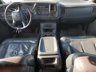 2001 Chevrolet Silverado 1500 LS with VIN 2GCEC19T211106262, listed as a Copart auction lot 51931045 with 206,099 mi miles and Salvage Title. Bid and sale history available at DreamBid. Image 8.