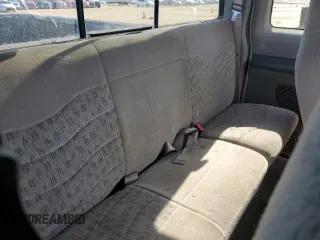 2000 Ford F-250 XL с VIN 3FTNX20L7YMA40480, выставлен на аукционе Copart как лот 88603325 с пробегом 221 869 миль миль и Чистый • Clean title. История ставок и продаж доступна на DreamBid. Изображение 10.