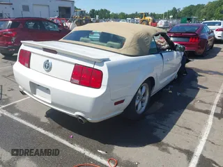 2007 Ford Mustang Deluxe с VIN 1ZVFT84N275365683, выставлен на аукционе IAAI как лот 42335893 с пробегом 141 892 миль миль и . История ставок и продаж доступна на DreamBid. Изображение 4.