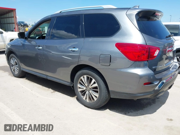 2020 Nissan Pathfinder SL z VIN 5N1DR2CM1LC613034, wystawiony jako IAAI lot #42153656 z przebiegiem 169 223 mil mil oraz . Historia ofert i sprzedaży dostępna na DreamBid. Obrazek 3.