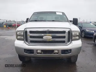 2007 Ford F-250 XL z VIN 1FTSX21P17EA71376, wystawiony jako IAAI lot #41729993 z przebiegiem 262 396 mil mil oraz . Historia ofert i sprzedaży dostępna na DreamBid. Obrazek 12.