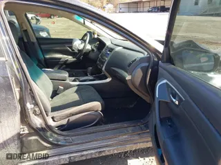 2015 Nissan Altima 2.5 with VIN 1N4AL3AP5FC289298, listed as a IAAI auction lot 41420327 with 138,544 mi miles. Bid and sale history available at carsss.com. Image 5.