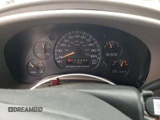 2002 Chevrolet Astro Cargo Van YF7 Upfitter with VIN 1GBDM19X52B111599, listed as a Copart auction lot 43682335 with 107,393 mi miles and Salvage Title. Bid and sale history available at carsss.com. Image 9.