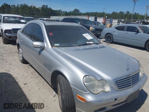 2003 Mercedes-Benz C 240 с VIN WDBRF61J93F318392, выставлен на аукционе IAAI как лот 41886149 с пробегом Не указан миль и . История ставок и продаж доступна на DreamBid. Изображение 1.