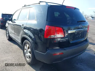 2012 Kia Sorento LX with VIN 5XYKTDA60CG249102, listed as a IAAI auction lot 41917579 with 248,503 mi miles. Bid and sale history available at carsss.com. Image 3.