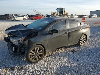 2020 Nissan Versa SR z VIN 3N1CN8FV8LL865535, wystawiony jako Copart lot #49403015 z przebiegiem 77 291 mil mil oraz Szkoda całkowita • Salvage title. Historia ofert i sprzedaży dostępna na DreamBid. Obrazek 1.