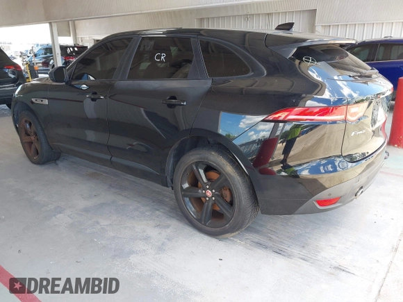 2017 Jaguar F-Pace 35t R-Sport z VIN SADCL2BV7HA063633, wystawiony jako IAAI lot #42561114 z przebiegiem 131 230 mil mil oraz . Historia ofert i sprzedaży dostępna na DreamBid. Obrazek 3.