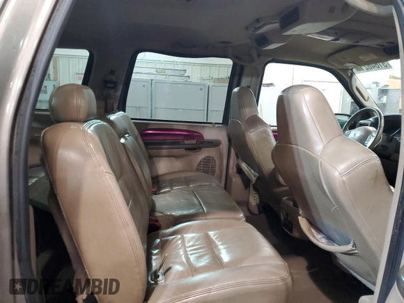 2004 Ford Excursion Limited с VIN 1FMNU43S64EA70976, выставлен на аукционе Copart как лот 72036304 с пробегом 321 026 миль миль и Списание • Salvage title. История ставок и продаж доступна на DreamBid. Изображение 11.