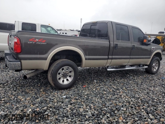 2008 Ford F-350 XL z VIN 1FTWW31R28EA31935, wystawiony jako Copart lot #56000565 z przebiegiem 336 810 mil mil oraz Szkoda całkowita • Salvage title. Historia ofert i sprzedaży dostępna na DreamBid. Obrazek 3.