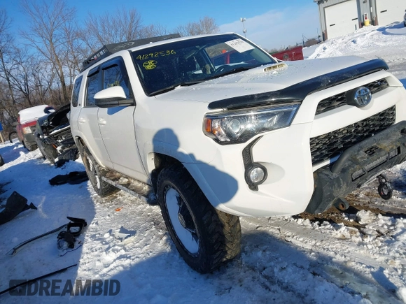 2018 Toyota 4Runner SR5 with VIN JTEBU5JR4J5507930, listed as a IAAI auction lot 41292536 with 105,882 mi miles and . Bid and sale history available at DreamBid. Image 1.