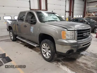 2009 GMC Sierra 1500 SLE with VIN 3GTEK23399G204161, listed as a IAAI auction lot 41063357 with 290,567 mi miles and . Bid and sale history available at DreamBid. Image 1.