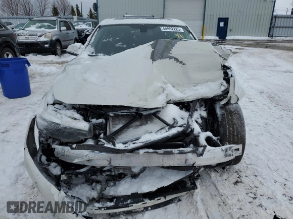 2016 BMW 3 Series 320i xDrive with VIN WBA8A3C58GK689385, listed as a Copart auction lot 44992225 with Not Provided miles and Salvage Title. Bid and sale history available at DreamBid. Image 5.