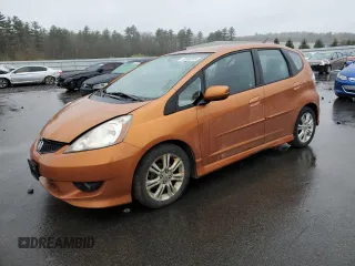 2011 Honda Fit Sport with VIN JHMGE8H52BS012400, listed as a Copart auction lot 55502555 with 146,008 mi miles and Clean Title. Bid and sale history available at DreamBid. Image 1.