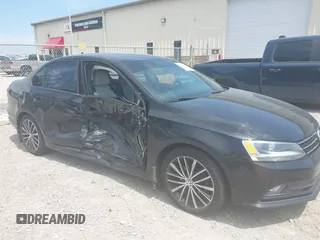 2016 Volkswagen Jetta Sport z VIN 3VWD17AJ9GM259251, wystawiony jako IAAI lot #42061241 z przebiegiem 183 325 mil mil oraz . Historia ofert i sprzedaży dostępna na DreamBid. Obrazek 6.