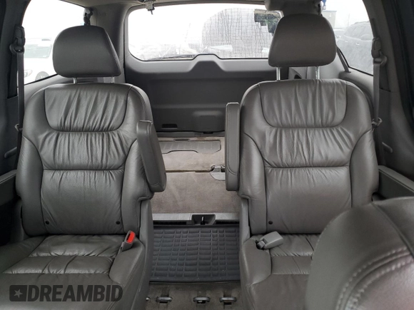 2010 Honda Odyssey EX-L z VIN 5FNRL3H79AB035026, wystawiony jako Copart lot #45910525 z przebiegiem 133 818 mil mil oraz Szkoda całkowita • Salvage title. Historia ofert i sprzedaży dostępna na DreamBid. Obrazek 10.