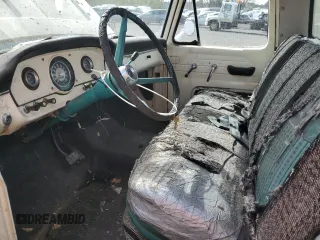 1966 Ford F-250 z VIN F25YR872296, wystawiony jako Copart lot #52436355 z przebiegiem 22 587 mil mil oraz Czysty tytuł • Clean title. Historia ofert i sprzedaży dostępna na DreamBid. Obrazek 7.