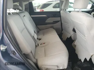 2016 Toyota Highlander LE z VIN 5TDBKRFH3GS331182, wystawiony jako Copart lot #55028355 z przebiegiem 118 462 mil mil oraz Szkoda całkowita • Salvage title. Historia ofert i sprzedaży dostępna na DreamBid. Obrazek 10.
