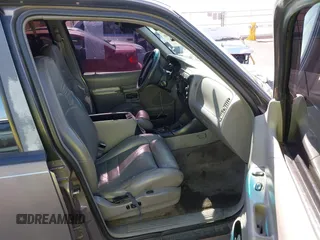 1996 Ford Explorer XL with VIN 1FMDU34X5TZB86872, listed as a IAAI auction lot 42573906 with 118,304 mi miles and . Bid and sale history available at DreamBid. Image 5.