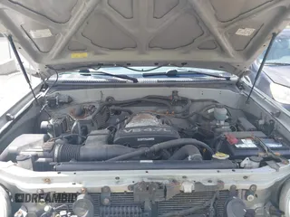 2003 Toyota Sequoia SR5 with VIN 5TDBT44A23S140109, listed as a IAAI auction lot 42231059 with 271,301 mi miles and . Bid and sale history available at DreamBid. Image 10.