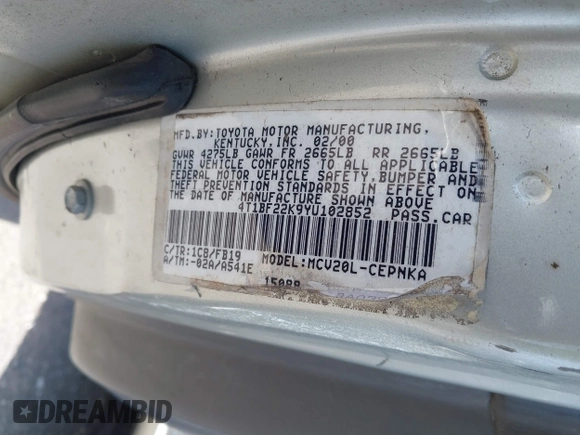 2000 Toyota Camry LE z VIN 4T1BF22K9YU102852, wystawiony jako IAAI lot #42084031 z przebiegiem 253 595 mil mil oraz . Historia ofert i sprzedaży dostępna na DreamBid. Obrazek 9.