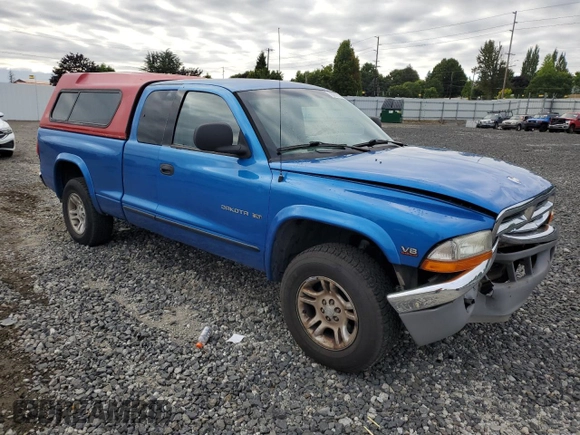 1998 Dodge Dakota SLT with VIN 1B7GG22Y2WS597545, listed as a Copart auction lot 70877014 with 261,522 mi miles and Salvage Title. Bid and sale history available at carsss.com. Image 4.