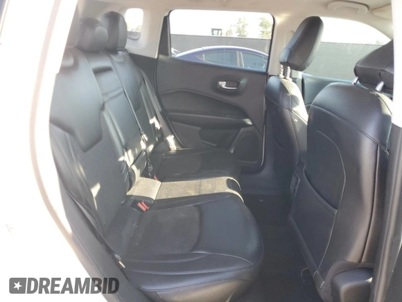 2018 Jeep Compass Latitude with VIN 3C4NJCBB9JT318383, listed as a Copart auction lot 53422815 with 98,482 mi miles and Salvage Title. Bid and sale history available at carsss.com. Image 11.