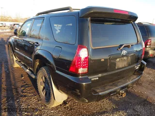 2006 Toyota 4Runner SR5 with VIN JTEBU14R160091831, listed as a IAAI auction lot 41830905 with 193,337 mi miles. Bid and sale history available at carsss.com. Image 3.