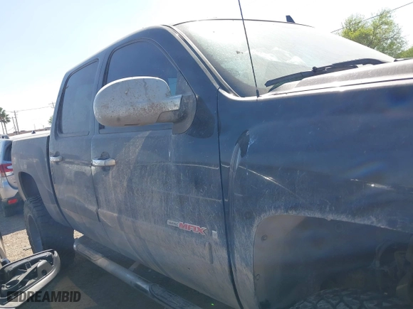 2007 Chevrolet Silverado 1500 LTZ with VIN 3GCEK13Y27G512274, listed as a IAAI auction lot 41793222 with 165,163 mi miles. Bid and sale history available at carsss.com. Image 13.