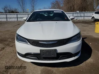 2015 Chrysler 200 S z VIN 1C3CCCBB9FN740070, wystawiony jako Copart lot #52741725 z przebiegiem 250 506 mil mil oraz Nie do naprawy • Non repairable. Historia ofert i sprzedaży dostępna na DreamBid. Obrazek 5.