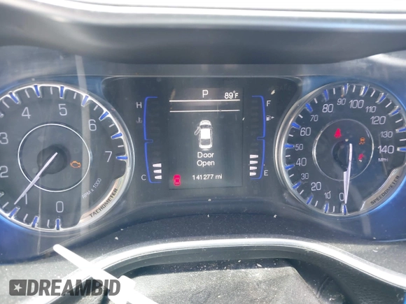 2015 Chrysler 200 Limited с VIN 1C3CCCABXFN602619, выставлен на аукционе IAAI как лот 42406804 с пробегом 141 277 миль миль и . История ставок и продаж доступна на DreamBid. Изображение 7.