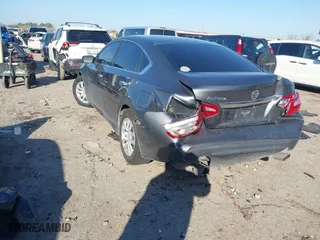 2017 Nissan Altima 2.5 SR with VIN 1N4AL3AP3HC291361, listed as a IAAI auction lot 41585914 with 140,851 mi miles. Bid and sale history available at carsss.com. Image 3.
