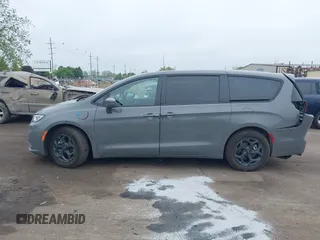 2022 Chrysler Pacifica Hybrid Limited with VIN 2C4RC1S74NR212475, listed as a IAAI auction lot 42264228 with 48,839 mi miles and . Bid and sale history available at DreamBid. Image 14.