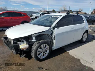 2015 Volkswagen Golf SEL z VIN 3VW2A7AU8FM082420, wystawiony jako Copart lot #46186435 z przebiegiem 96 878 mil mil oraz Szkoda całkowita • Salvage title. Historia ofert i sprzedaży dostępna na DreamBid. Obrazek 1.