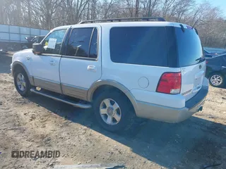 2005 Ford Expedition Eddie Bauer with VIN 1FMFU18505LB03828, listed as a IAAI auction lot 41326110 with 218,637 mi miles. Bid and sale history available at carsss.com. Image 3.