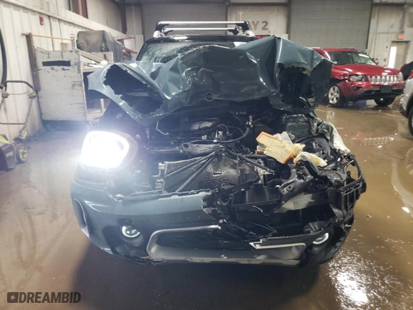 2021 MINI Countryman Cooper S with VIN WMZ83BR08M3M69818, listed as a Copart auction lot 49461025 with 31,418 mi miles and Salvage Title. Bid and sale history available at carsss.com. Image 5.