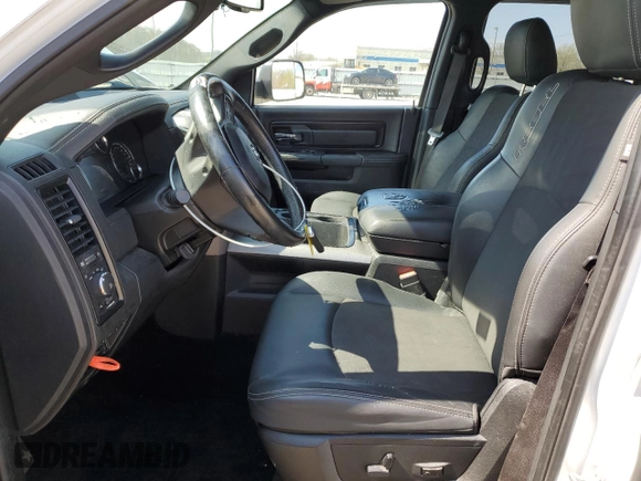 2017 Ram 1500 Rebel z VIN 1C6RR6YT2HS693644, wystawiony jako Copart lot #52570215 z przebiegiem 127 023 mil mil oraz Nie do naprawy • Non repairable. Historia ofert i sprzedaży dostępna na DreamBid. Obrazek 7.
