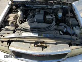 2002 GMC Sonoma SL z VIN 1GTCS145428232866, wystawiony jako Copart lot #59058905 z przebiegiem 158 278 mil mil oraz Czysty tytuł • Clean title. Historia ofert i sprzedaży dostępna na DreamBid. Obrazek 12.