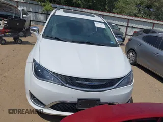 2020 Chrysler Pacifica Limited z VIN 2C4RC1GG6LR171708, wystawiony jako IAAI lot #42016454 z przebiegiem 97 162 mil mil oraz . Historia ofert i sprzedaży dostępna na DreamBid. Obrazek 13.