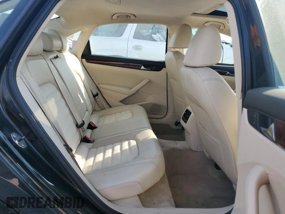 2013 Volkswagen Passat SEL Premium with VIN 1VWCH7A34DC075132, listed as a Copart auction lot 75872334 with 176,819 mi miles and Salvage Title. Bid and sale history available at carsss.com. Image 10.
