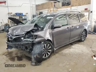 2018 Toyota Sienna XLE with VIN 5TDDZ3DCXJS208964, listed as a Copart auction lot 48735855 with 60,426 mi miles and Salvage Title. Bid and sale history available at carsss.com. Image 1.