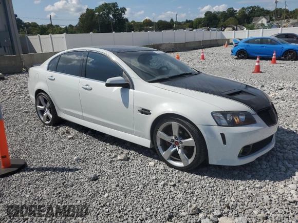2009 Pontiac G8 GT with VIN 6G2EC57Y59L195313, listed as a Copart auction lot 70852034 with 110,611 mi miles and Salvage Title. Bid and sale history available at carsss.com. Image 4.