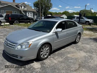 2007 Toyota Avalon XL with VIN 4T1BK36B67U235837, listed as a Copart auction lot 56002445 with 183,864 mi miles and Clean Title. Bid and sale history available at DreamBid. Image 2.