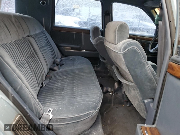 1989 Chrysler New Yorker z VIN 1C3BC4632KD549983, wystawiony jako Copart lot #44415435 z przebiegiem 44 683 mil mil oraz Szkody całkowita. Historia ofert i sprzedaży dostępna na DreamBid. Obrazek 10.